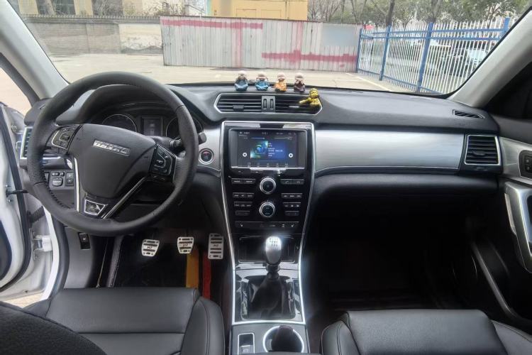 Used Haval H2 2016 Red-Label 1.5T Manual Two-Wheel Drive Luxury Model