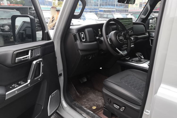 Used 212 T01 2025 Model 2.0T Diesel
