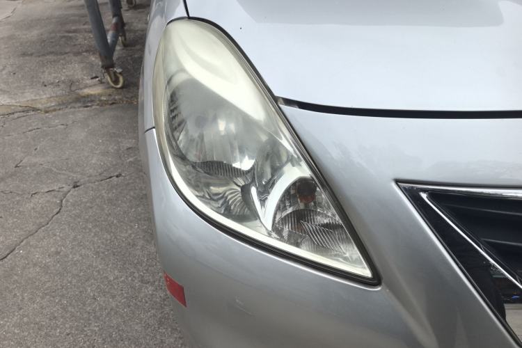 Used Nissan Sunny 2011 1.5XE CVT Comfort Edition Right Front Headlight