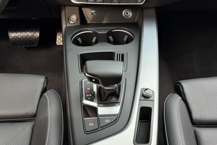 Used Audi A4L 2020 40 TFSI Fashion Dynamic Model
