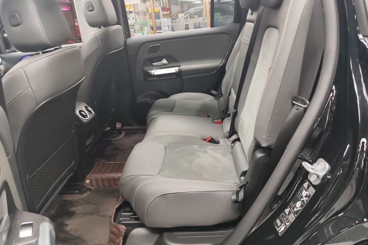 Used Mercedes-Benz EQB 2023-Year Restyled EQB 350 4MATIC
