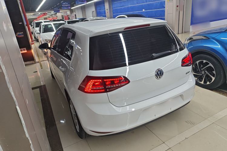 Used Volkswagen Golf 2017 1.6L Automatic Comfort Million-Vehicle Anniversary Edition