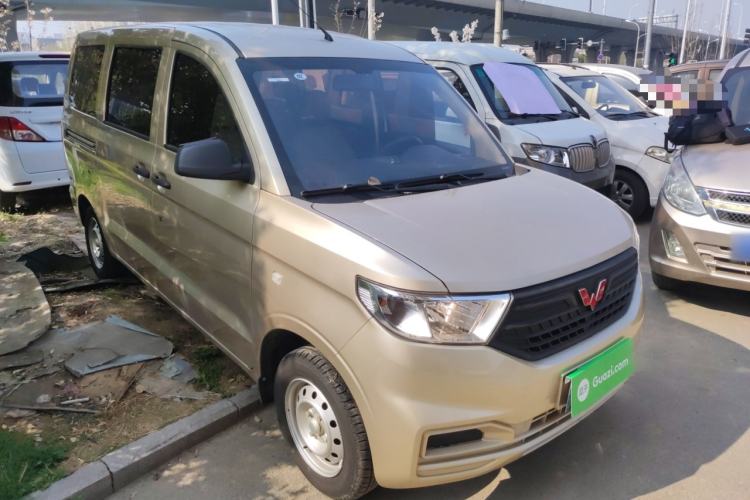 Used Wuling Hongguang V 2022 1.5L Jingqu Edition Electric-Assist LAR Exterior 1