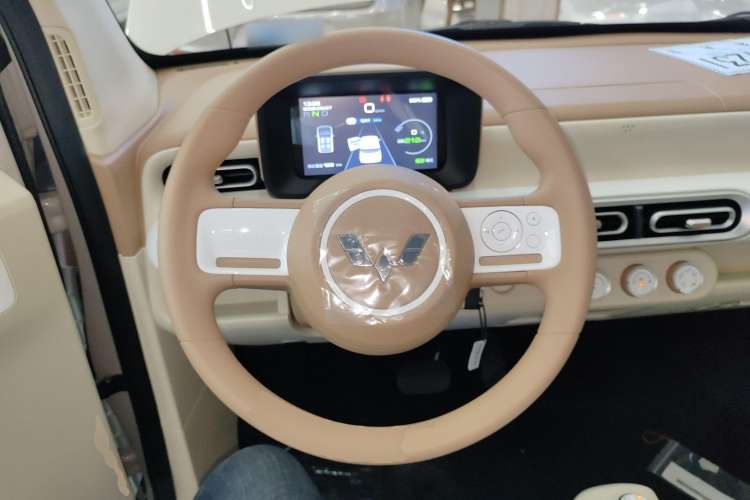 Used Wuling Hongguang MINIEV 2024 3rd Generation 215km Youth Edition