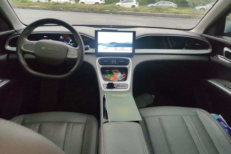 Used Geely Galaxy Geome 2025 310km Youth Edition Center Console
