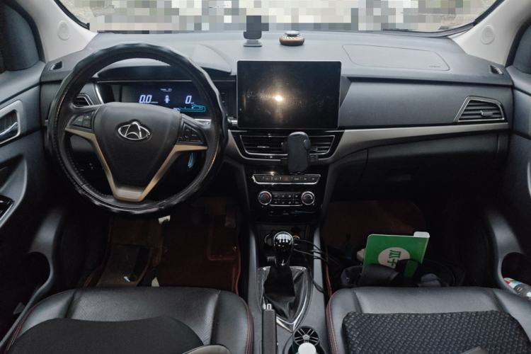 Used CHANGAN KAICHENG Oushang A600 2016 1.5L Manual Luxury 6-Seater
