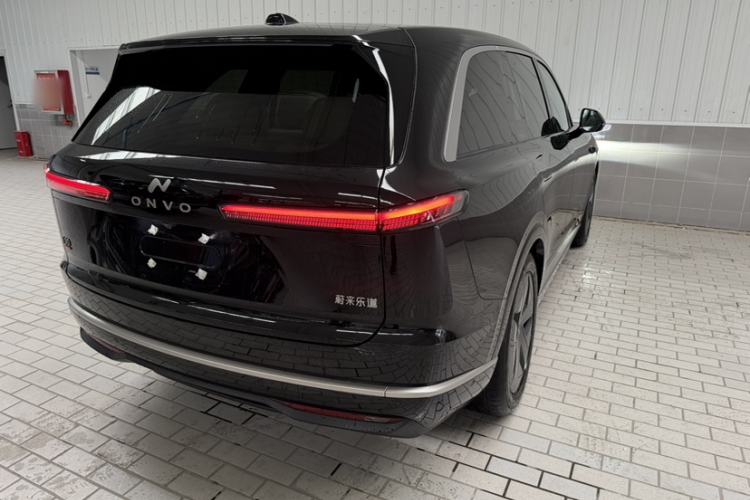 Used ONVO Luxeed L90 2025 Model—Ultra Six-Seater Version
