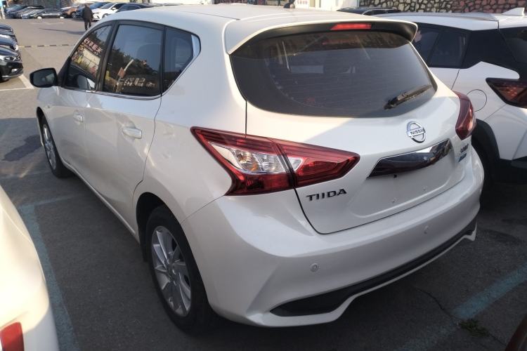 Used Nissan Tiida 2016 1.6L CVT Cool Dynamic Edition Exterior 2