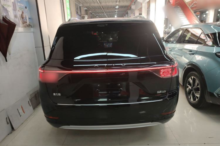 Used Hima AITO M9 2024 Range-Extended Ultra Version 52 kWh 6-Seater Model
