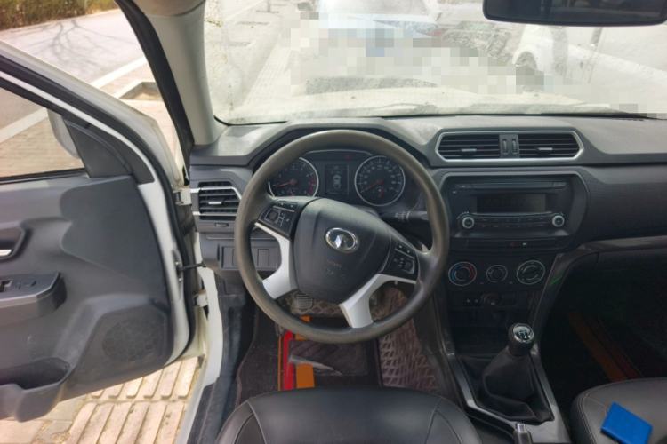 Used Great Wall Wingle 5 2020 2.4L Gasoline Two-Wheel Drive Value Edition Big Double Cab China VI Standard 4K22D4M Steering Wheel