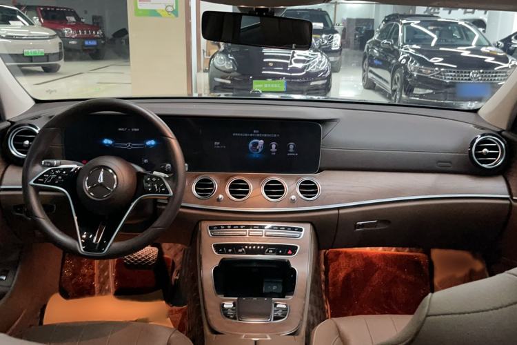 Used Mercedes-Benz E-Class 2023 E 300 L Luxury Model Interior 3