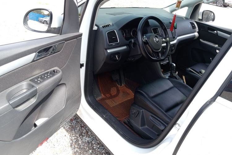 Used Volkswagen Sharan 2018 380TSI Comfort Edition 7-Seater Driver Seat