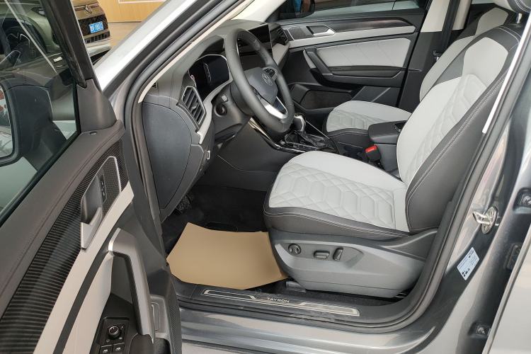 Used Volkswagen Tayron 2023 300TSI Two-Wheel-Drive Luxury Plus Advanced Edition Driver Seat