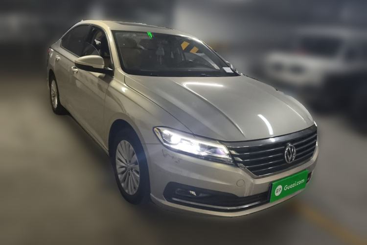 Used Volkswagen Lavida 2019 280TSI DSG Comfort Edition China VI standard Front Right 45 Deg