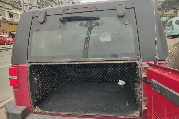 Used BAIC Off-Road BJ40 2016 2.0T Manual Four-Wheel Drive Prestige Edition
