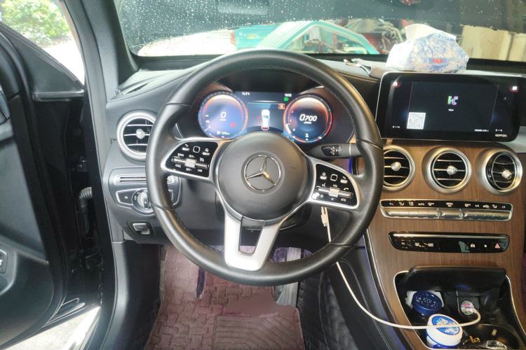 Used Mercedes-Benz GLC 2020 Facelift GLC 300 L 4MATIC Dynamic Edition Steering Wheel