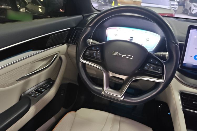 Used BYD Song PLUS New Energy 2023 Champion Edition DM-i 110KM Flagship PLUS Steering Wheel