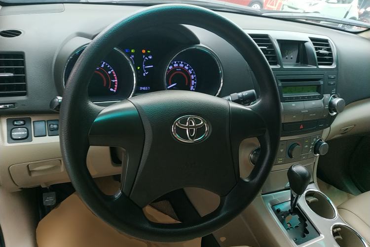 Used Toyota Highlander 2012 2.7L Two-Wheel Drive 7-Seater Elite Edition Steering Wheel