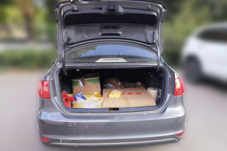 Used Volkswagen Sagitar 2014 Revised Version 1.6L Automatic Comfort Edition Trunk