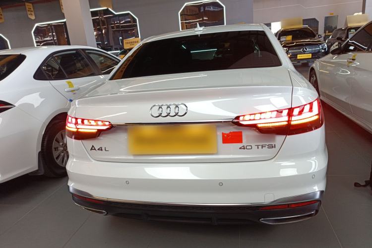 Used Audi A4L 2022 40 TFSI Luxury Dynamic Model
