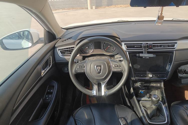 Used Roewe i5 2020 1.5L Manual 4G Connect Luxury Edition