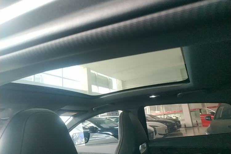 Used CHANGAN UNI-V 2024 1.5T High-Energy Version Headliner