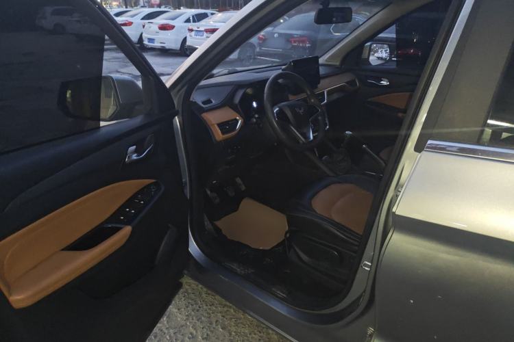 Used Wuling Hongguang S3 2018 1.5L Manual Luxury Model China V Standard
