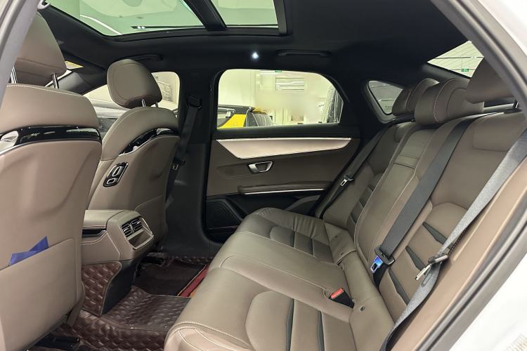 Used BYD Han 2020 DM Four-Wheel Drive Performance Edition Luxury Model Interior 6