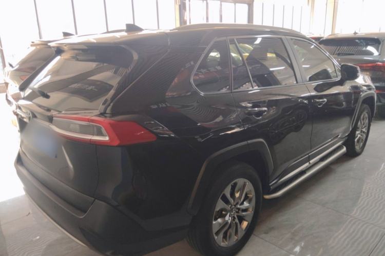 Used Toyota Wildlander 2022 2.0L CVT Two-Wheel Drive Luxury PLUS Edition