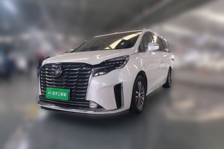 Used Buick GL8 2022 ES Landtrek 653T Luxury Edition