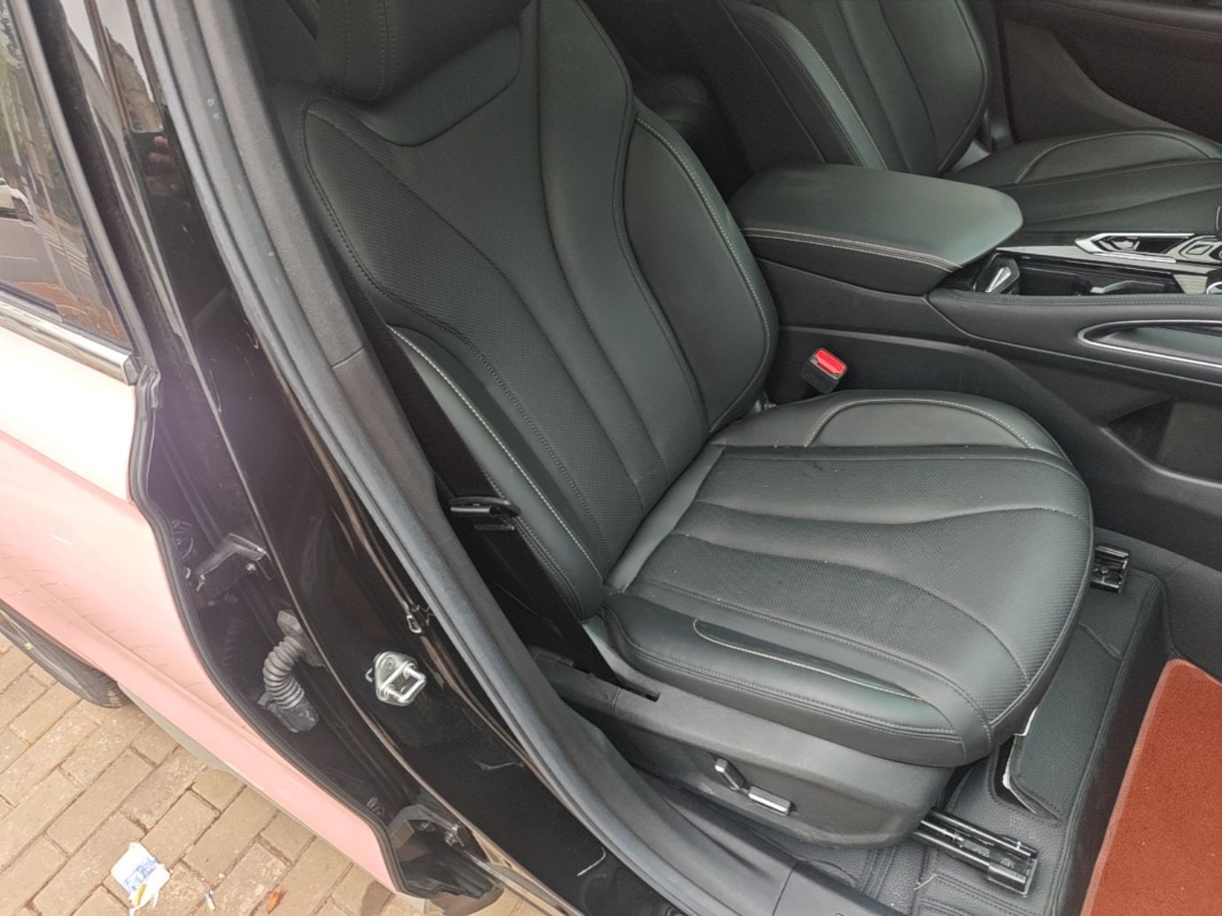 Geely Auto Monjaro L 2024 2.0TD DCT EVO Two-Wheel Drive Long-Range Version — снимка 19