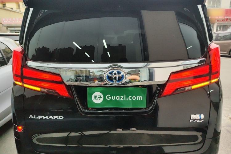 Used Toyota Alphard 2020 Dual-Engine 2.5L Luxury Edition
