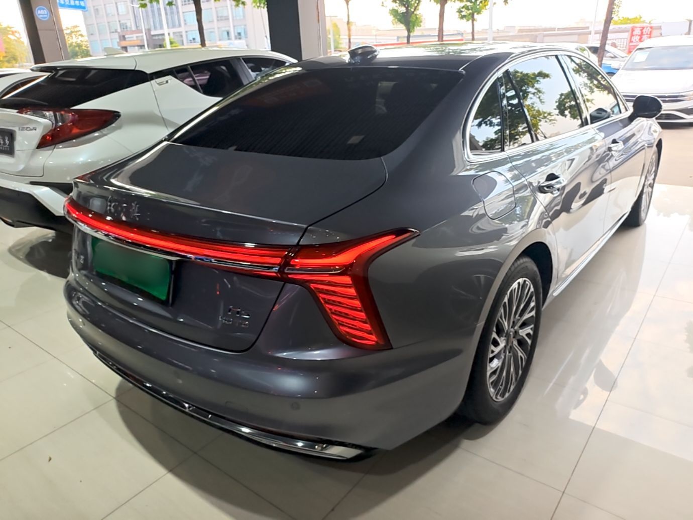 Hongqi H5 2023 2.0T Automatic Smart Connect Flagship Edition - Chinese Trim Ling — снимка 6