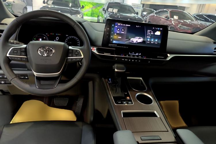 Used Toyota Granvia 2024 2.5L Hybrid Prestige PLUS Four-Wheel Drive Version
