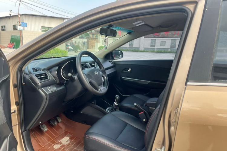 Used Kia K2 2015 Sedan 1.4L MT GLS