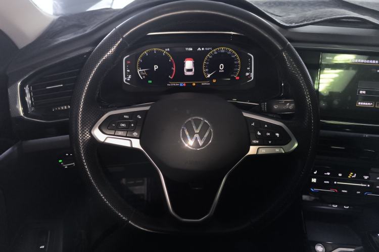 Used Volkswagen Tayron X 2020 330TSI Two-Wheel Drive Luxury Smart Connectivity Version
