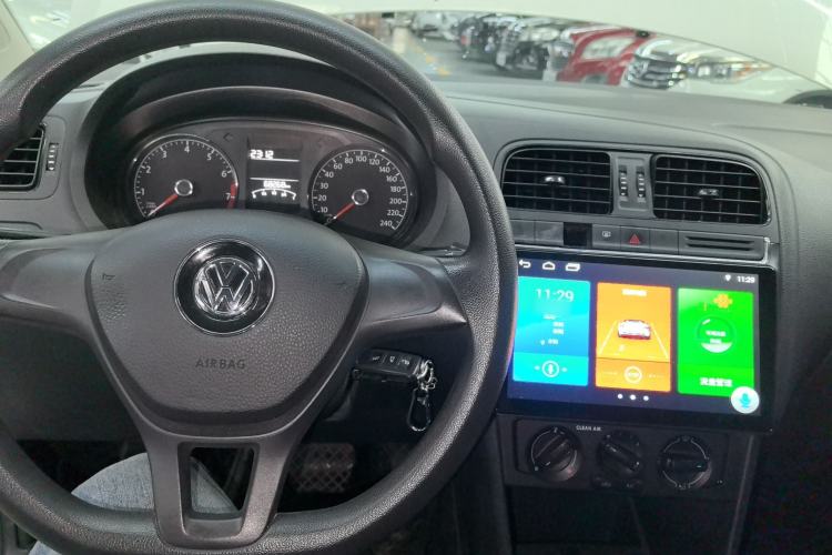 Used Volkswagen Polo 2016 1.4L Automatic Trendy Model Center Console