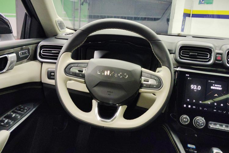 Used Lynk & Co 02 2022 2.0T DCT Shine Pro Steering Wheel