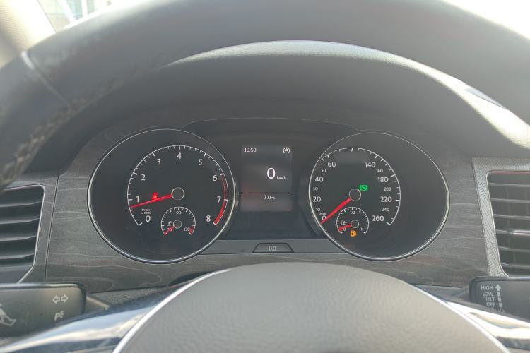 Used Volkswagen Golf Sportsvan 2016 280TSI Automatic Luxury Model
