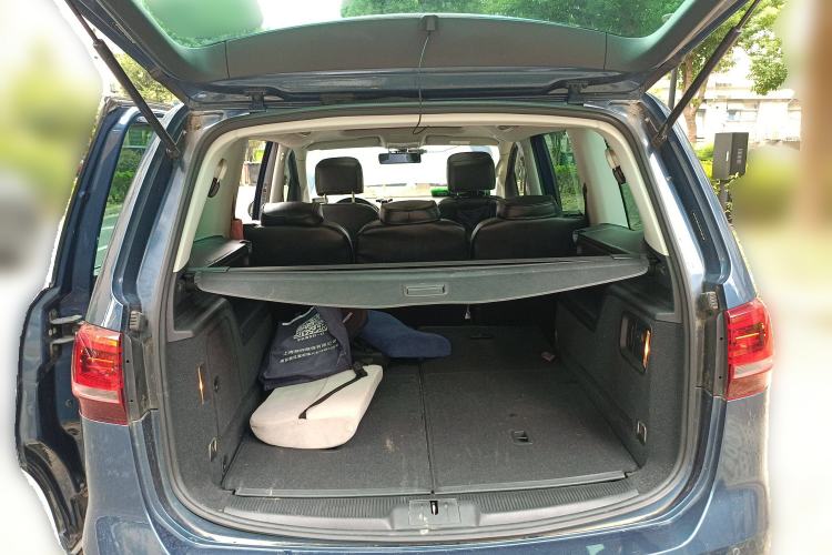 Used Volkswagen Sharan 2016 280TSI Enjoyment Model 7-Seater Trunk