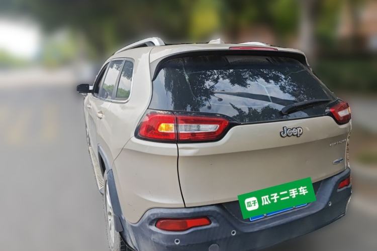 Used Jeep Cherokee 2016 2.4L Leading Edition