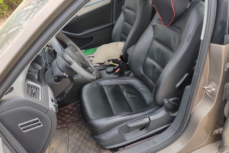 Used Volkswagen Sagitar 2012 1.4TSI Manual Luxury Model Left Front Seat