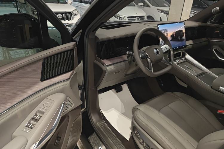 Used Denza N9 2025 Flagship Model