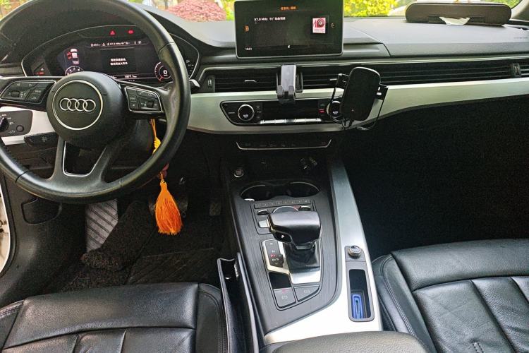 Used Audi A4L 2019 40 TFSI Fashion Version China V
