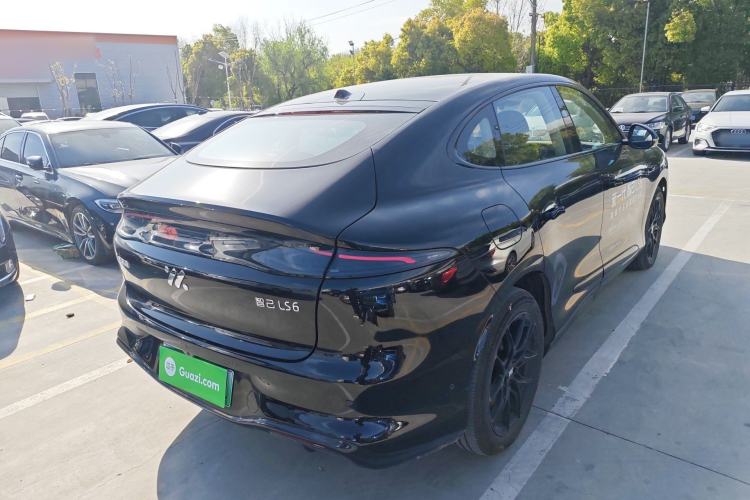 Used IM LS6 2026 Model Range-Extending 66 Max+ Rear Right 45 Deg