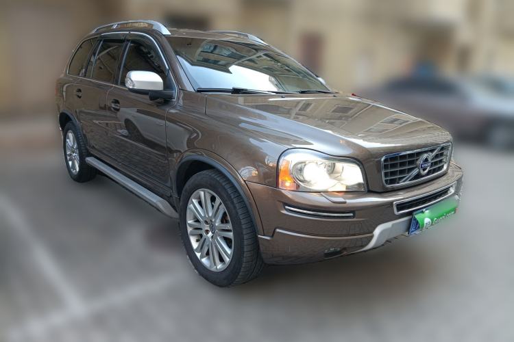 Used Volvo XC90 2013 2.5T T5 Executive Upgrade Edition Front Right 45 Deg