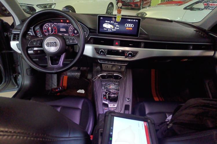 Used Audi A4L 2019 40 TFSI Fashion Version China V