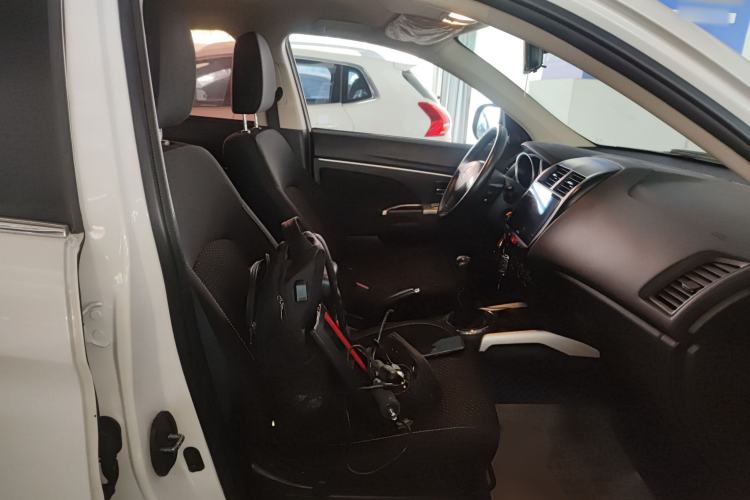 Used Mitsubishi ASX 2016 1.6L Manual Two-Wheel Drive Pioneer Edition Right Front Seat