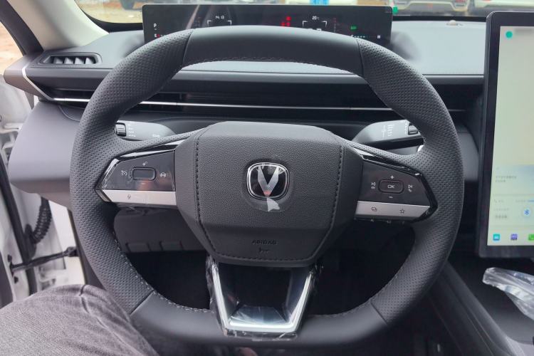 Used CHANGAN Eado 2025 Blue Whale 1.5T 500Bar Prestige Model
