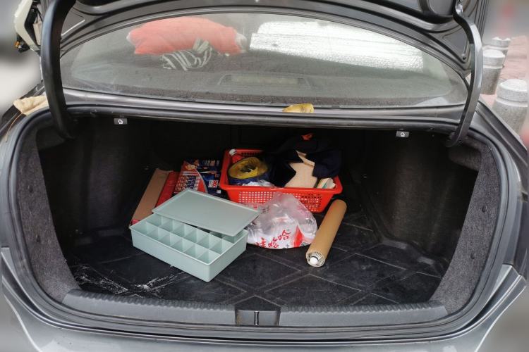 Used Volkswagen Sagitar 2012 1.4TSI Automatic Luxury Edition Trunk